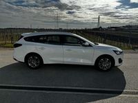 gebraucht Ford Focus Turnier 1,0 EcoBoost Hybrid Active Aut.