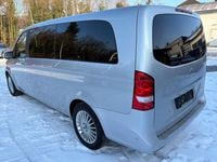 Gebraucht Mercedes V220 163 PS (119 kW) 2019 Silber Van / Kleinbus