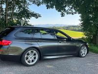 gebraucht BMW 530 Touring 258ch M-Paket SOFT CLOSE, KEYLESS ENTRY&GO