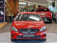 Gebraucht Mercedes CLA180 Night 109 PS (80 kW) 2017 Rot Limousine