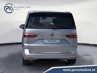 Gebraucht VW Multivan Style 150 PS (110 kW) 2024 Silber Van