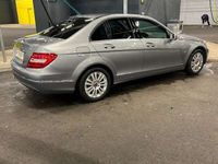 gebraucht Mercedes C220 Elegance CDI BlueEfficiency Aut.