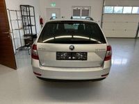 gebraucht Skoda Octavia Combi Ambition TDI DSG