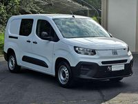 Neu Fiat Doblò 102 PS (75 kW) 2025 Weiß Van / Kleinbus