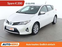 Gebraucht Toyota Auris Hybrid Active 136 PS (100 kW) 2015 Weiß Kleinwagen