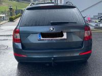 gebraucht Skoda Octavia Combi 16 TDI Ambition 4x4