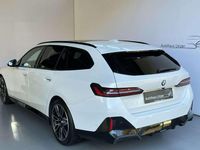 Gebraucht BMW 540 Comfort Edition 303 PS (222 kW) 2024 Weiß Kombi