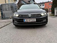 gebraucht VW Passat Elegance 1,5 TSI DSG