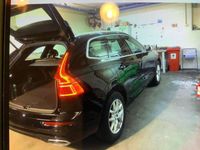 gebraucht Volvo XC60 XC60D4 R-Design AWD Geartronic R-Design