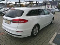 Gebraucht Ford Mondeo Titanium 140 PS (102 kW) 2019 Weiß Kombi