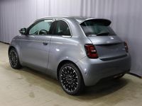 gebraucht Fiat 500e by Bocelli 42 kWh UVP 42.430,00 Style Paket: Panorama Dach, Getönte Heck- und Seitenscheiben, Winter-Paket Beheizbare Vordersitze; Auflagefläche der Frontscheibenwischer beheizbar 17"-Leichtmetallfelgen mit Diamantfinish, V