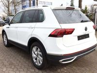 gebraucht VW Tiguan Elegance TSI 150 DSG IQ.Light EasyO Kam