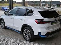 Gebraucht BMW iX1 xLine 200 kW (272 PS) 2023 Weiß SUV