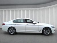 gebraucht BMW 520 i Steptronic Luxury Line Mild Hybrid