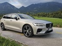 Gebraucht Volvo V60 Ultimate 310 PS (228 kW) 2022 Silber Kombi