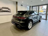 Gebraucht Porsche Macan 265 PS (194 kW) 2023 Grau SUV