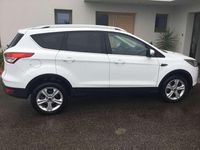 Gebraucht Ford Kuga Trend 120 PS (88 kW) 2016 Weiß SUV