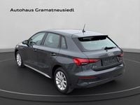 Gebraucht Audi A3 Basis 116 PS (85 kW) 2022 Hellgrau  metallic Limousine