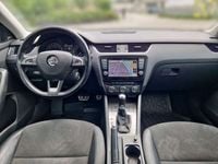 gebraucht Skoda Octavia Combi 20 TDI 4x4 Scout DSG