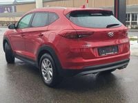 Gebraucht Hyundai Tucson 136 PS (100 kW) 2019 Rot SUV