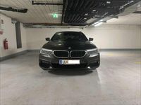 Gebraucht BMW 520 M Sport 190 PS (139 kW) 2020 Grau Kombi