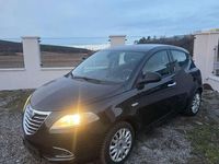 Gebraucht Lancia Ypsilon 69 PS (50 kW) 2011 Schwarz Kleinwagen