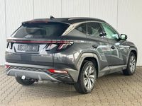 gebraucht Hyundai Tucson Comfort Smart 1.6T 48V MHEV 6MT / Navi Klimaautom. Keyless PDC + Kamera Sitzh. E-Heckklappe /AKH abnehmbar