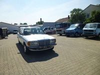 Gebraucht Mercedes 300 88 PS (64 kW) 1982 Weiß Limousine