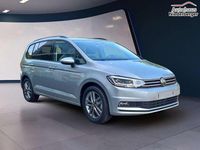 Neu VW Touran Comfortline 150 PS (110 kW) 2025 Silber Van / Kleinbus
