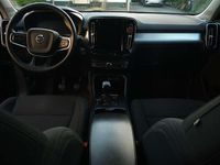 gebraucht Volvo XC40 T2 Momentum Pro