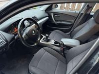 Gebraucht BMW 116 116 PS (85 kW) 2009 Schwarz Kleinwagen
