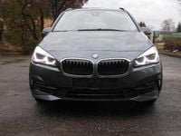 Gebraucht BMW 216 Sport Line 116 PS (85 kW) 2020 Grau Kombi