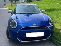 Gebraucht Mini Cooper SE 160 kW (218 PS) 2024 Blau Kleinwagen
