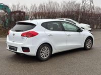 Gebraucht Kia Ceed 101 PS (74 kW) 2015 Weiß Kleinwagen