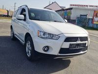 gebraucht Mitsubishi Outlander 2,2 DI-D SST Intense+ Aut.