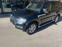 Gebraucht Mitsubishi Pajero Comfort Edition 200 PS (147 kW) 2015 Schwarz SUV