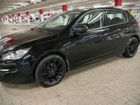 Gebraucht Peugeot 308 Active 82 PS (60 kW) 2015 Limousine