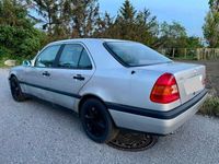 gebraucht Mercedes C180 C 180Elegance Aut.