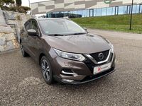 gebraucht Nissan Qashqai 1,3 DIG-T N-Connecta Aut. *+LED +Design*