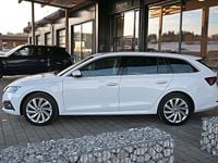 Gebraucht Skoda Octavia Style 150 PS (110 kW) 2022 Weiß Kombi