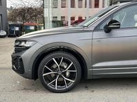 gebraucht VW Touareg 4Motion V6 TDI SCR R-Line Aut. / AHK / PANO / 22"