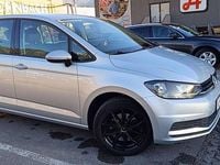 Gebraucht VW Touran Trendline 110 PS (80 kW) 2018 Silber Van / Kleinbus