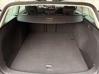 Gebraucht VW Golf VII Highline 150 PS (110 kW) 2018 Weiß Kombi