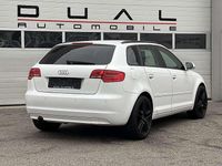 Gebraucht Audi A3 Comfort 105 PS (77 kW) 2011 Weiß Limousine