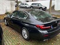 Gebraucht BMW 520 190 PS (139 kW) 2021 Grau Limousine