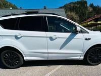 Gebraucht Ford Kuga ST-Line 120 PS (88 kW) 2019 Weiß SUV