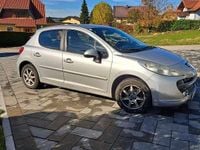 Gebraucht Peugeot 207 68 PS (50 kW) 2008 Limousine