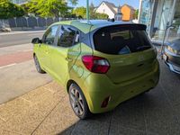 Gebraucht Hyundai i10 GO! 78 PS (57 kW) 2023 Lucid lime metallic Kleinwagen