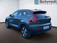Neu Volvo XC40 Plus 163 PS (119 kW) 2025 Grün SUV