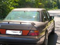 Gebraucht Mercedes 250 121 PS (88 kW) 1990 Beige Limousine